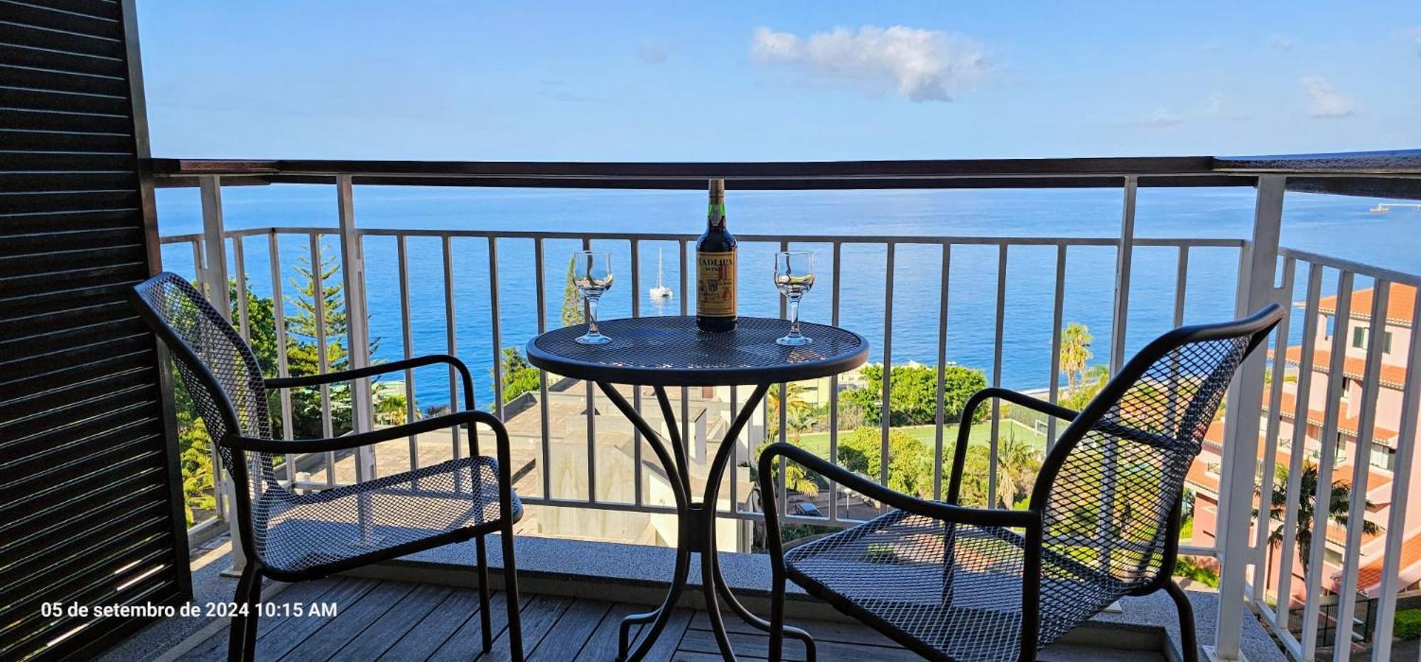 Shearwaters - Sounds Of The Sea Apartment Funchal  Ngoại thất bức ảnh