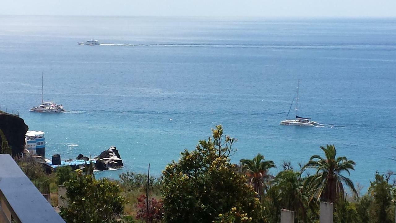 Shearwaters - Sounds Of The Sea Apartment Funchal  Ngoại thất bức ảnh